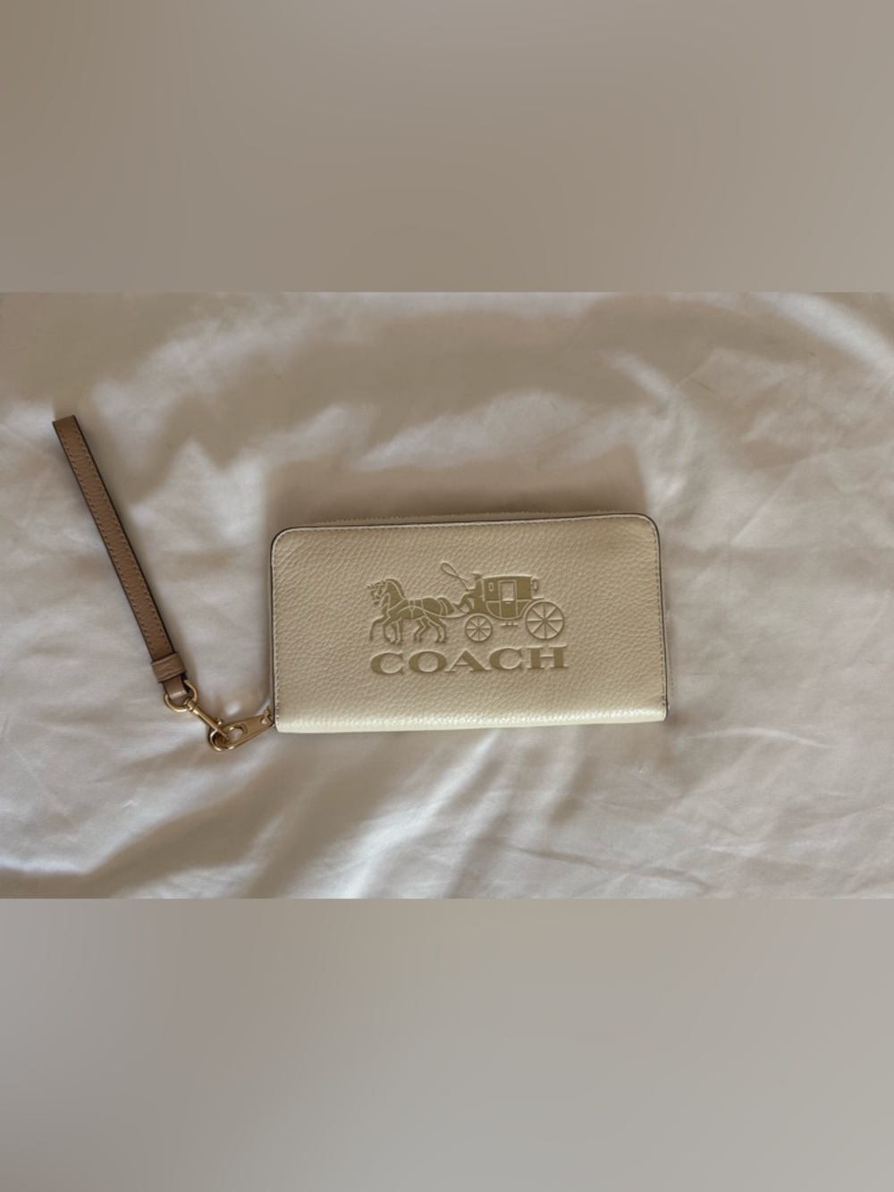 Coach Outlet Cream Leather Zip Wristlet Wallet with Gold Hardware